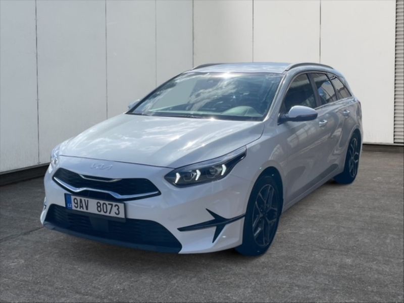 Kia Ceed 1,5 T-GDI 118 Top AT - fotka 3 z 11