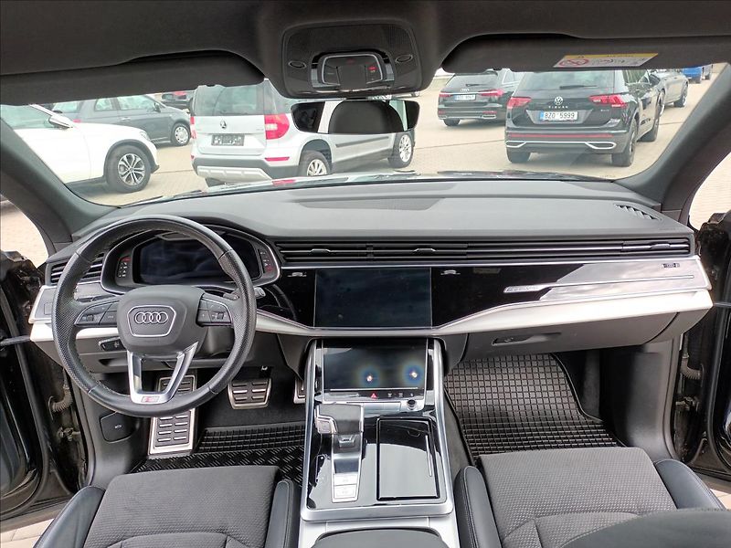 Audi Q8 3,0 TDI,210KW,S-line,1MAJ,LED, - fotka 11 z 37
