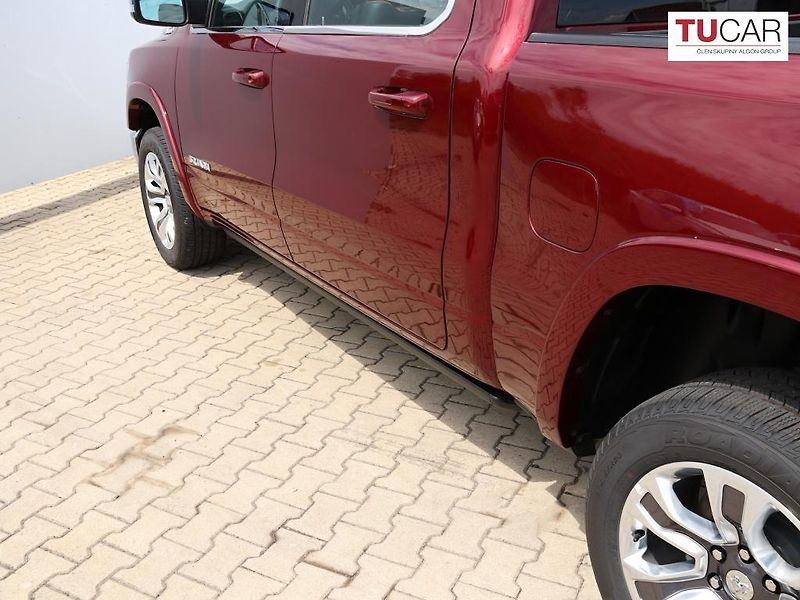 RAM 1500 (2024) Longhorn 5.7 V8 Hemi  - fotka 9 z 47