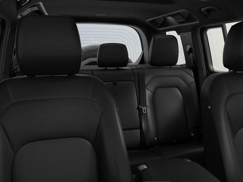 Land Rover Defender (2026) 110 D250 X-DYNAMIC SE AWD AUT - fotka 4 z 4