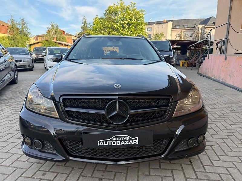 Mercedes-Benz Třídy C 2.2 CDI - AMG Paket - Facelift - fotka 2 z 14