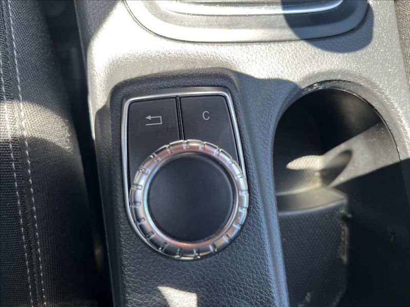 Mercedes-Benz Třídy B 1,8 CDi KLIMA BIXENON SERVIS - fotka 21 z 43