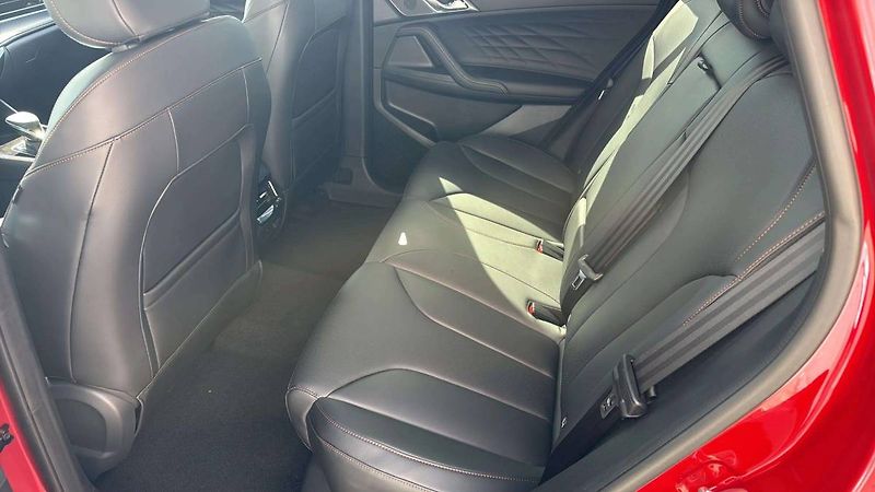 MG HS (2026) EXCLUSIVE Hybrid+ 1.5T (165 kW - fotka 14 z 20