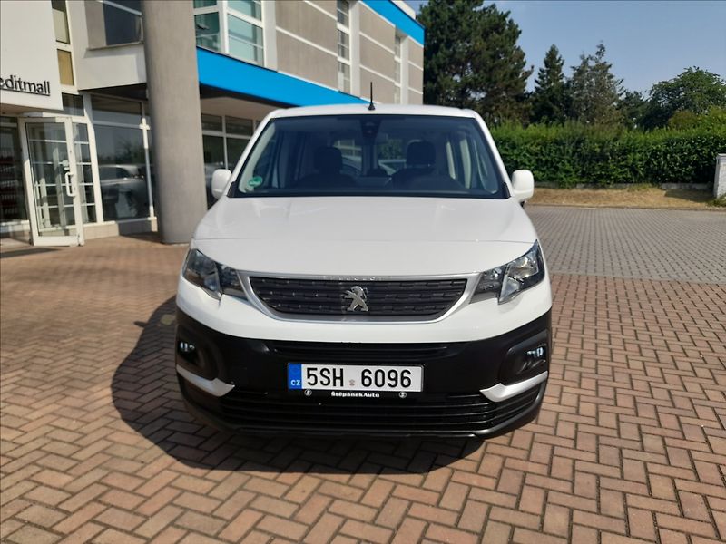 Peugeot Rifter 1,5 BlueHDi Active - fotka 20 z 20
