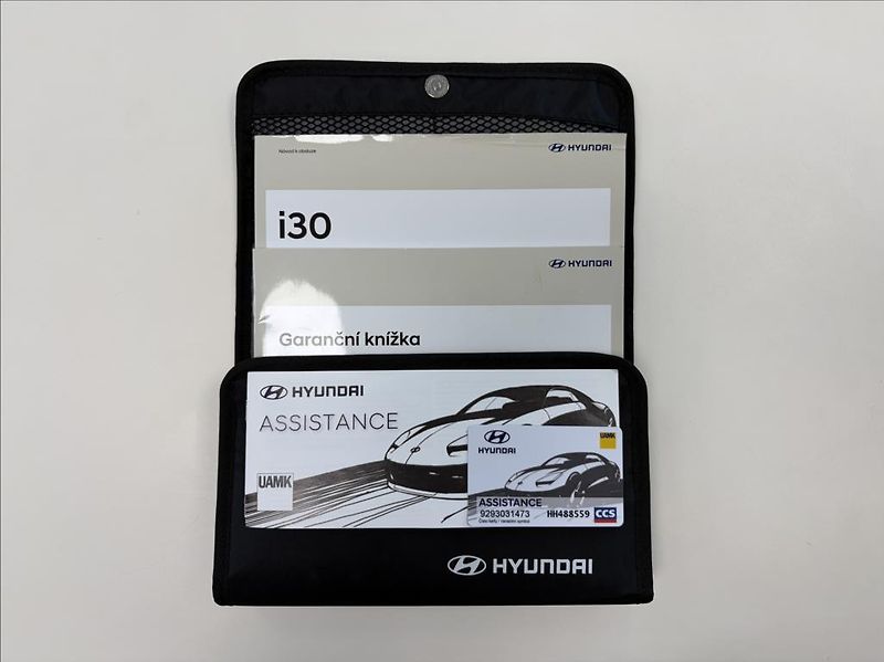 Hyundai i30 1,0 T-GDI DCT  WG FL Style - fotka 24 z 25