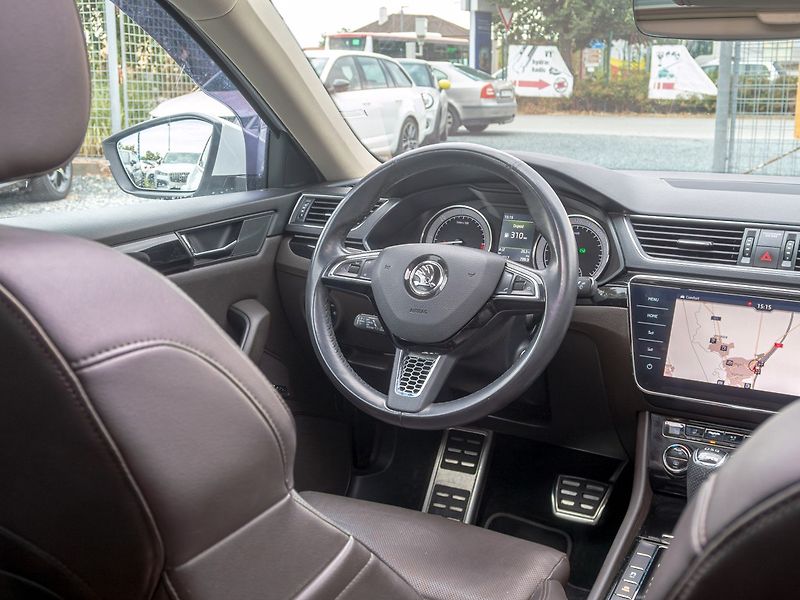 Škoda Superb (2017) 12/17 ČR 2.0TDI–LAURIN KLEMENT - fotka 13 z 59