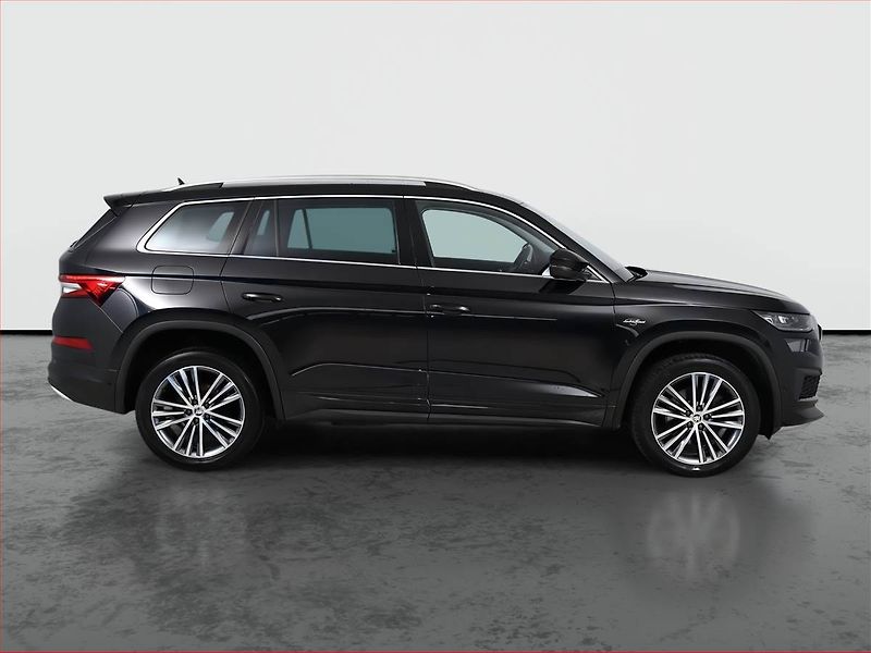 Škoda Kodiaq (2023) 2.0 TDI - fotka 6 z 23
