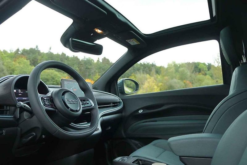 Automobilka Fiat se spojila se slavným módním domem a výsledkem je ta nejstylovější podoba klasické pětistovky.