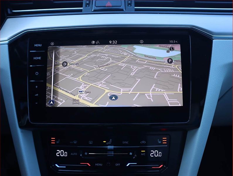 Volkswagen Passat (2021) 2.0 TDI - fotka 13 z 23