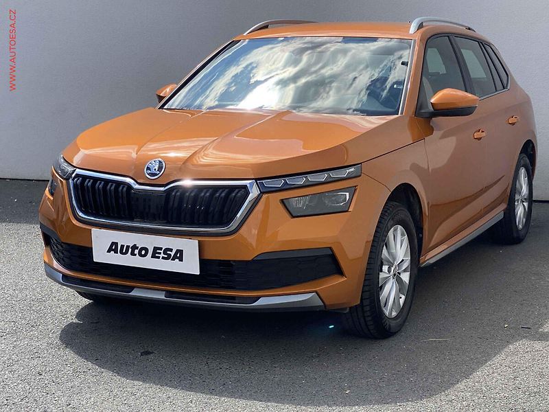 Škoda Kamiq (2022) 1.0 TSi, ČR, Style, DSG - fotka 3 z 17
