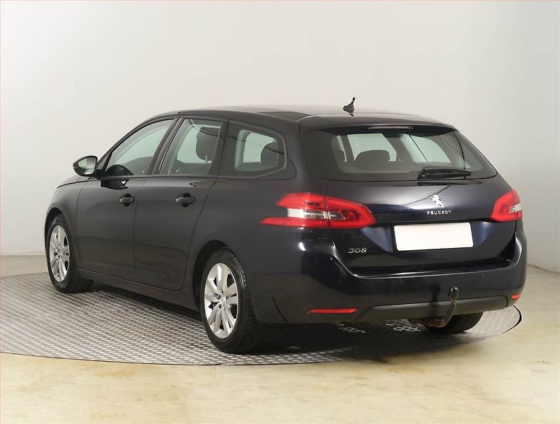 Peugeot 308 (2019) 1.2 PureTech, Serv.kniha, Navi - fotka 4 z 21
