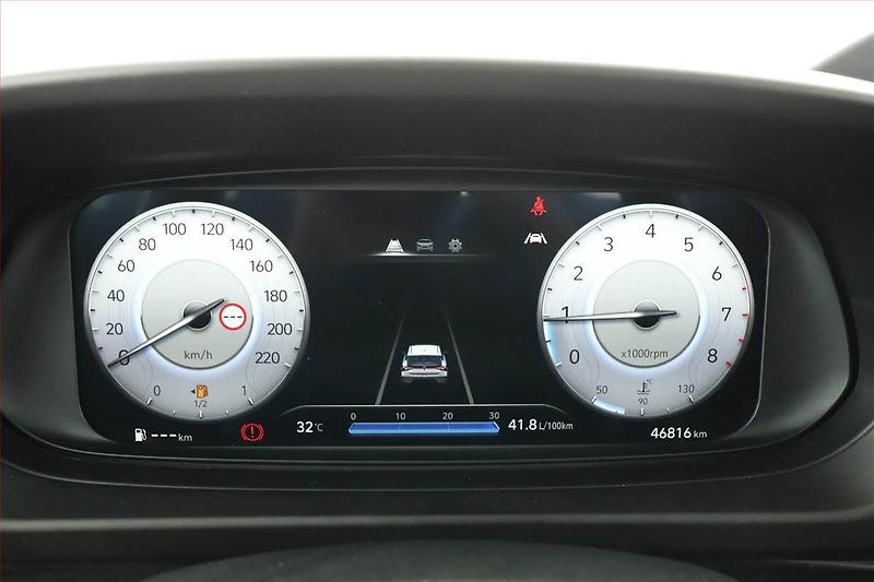 Hyundai i20 (2023) Smart 1.0 T-GDI MHEV, ČR,1.maj - fotka 9 z 14