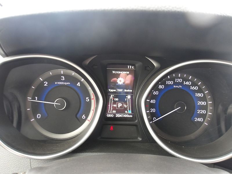 Hyundai i30 1,6CRDi  Automat!! 2 x kola! - fotka 21 z 34