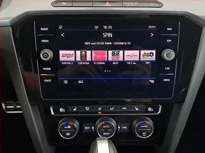 Volkswagen Arteon (2018) R-line 2.0 TDI - fotka 12 z 19