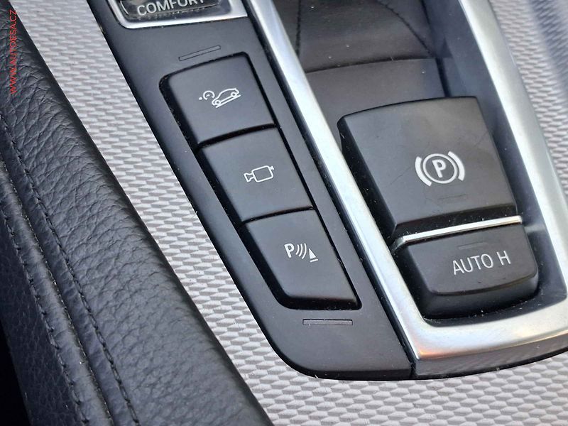 BMW Řada 5 (2013) 3.0 D 535d xDrive, ČR, AT - fotka 17 z 22