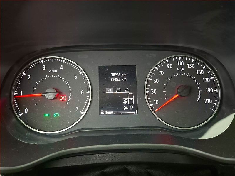 Dacia Sandero (2023) 1.0 TCe, Automat, Tempomat - fotka 11 z 17