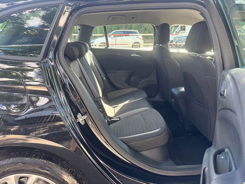 Opel Astra 1.5CDTi-90KW/BUSINESS.1MAJ.DPH - fotka 25 z 50