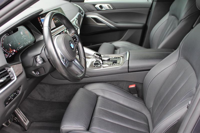 BMW X6 xDrive30d - fotka 10 z 25