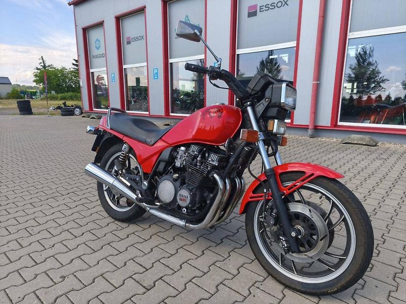 Yamaha XJ 750 Seca (1982) - fotka 1 z 10