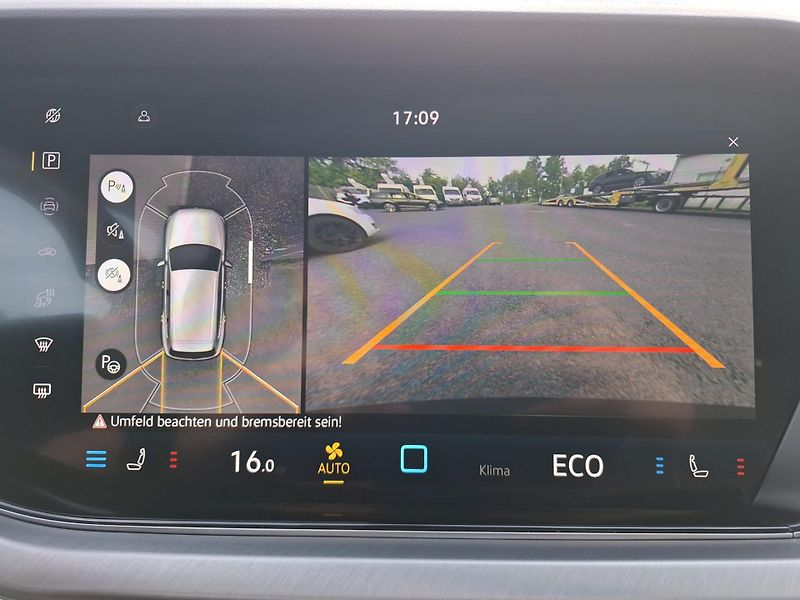 Volkswagen Touareg TDI 210kW R-Line Pano NezT HuD - fotka 17 z 22