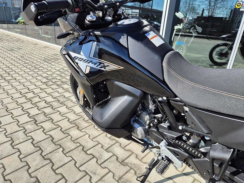 CFMOTO 800 MT (2026) X + doplňky za 1Kč - fotka 15 z 40