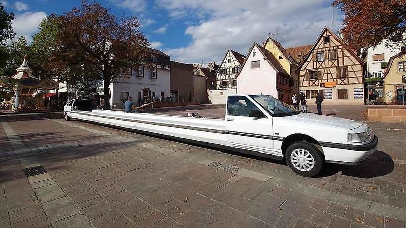 Pec na pizzu z Fordu Mondeo Combi.