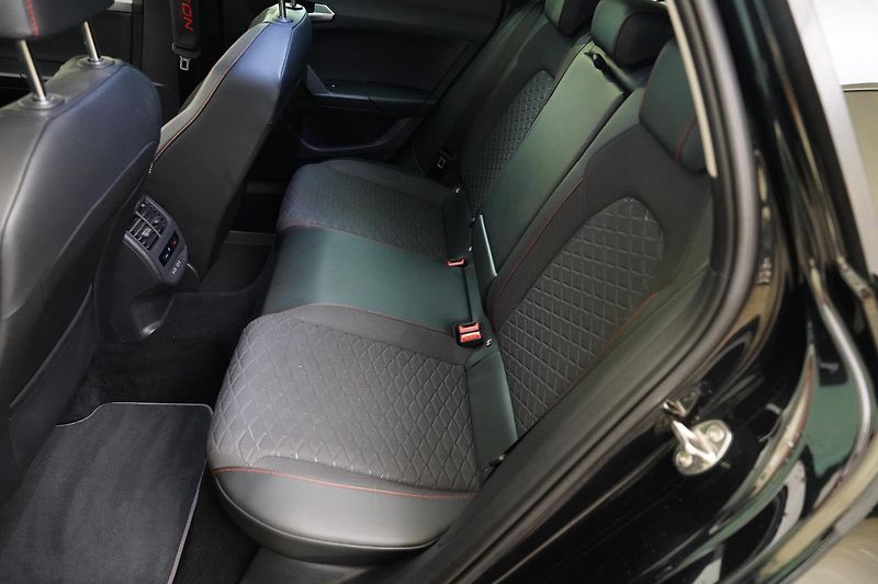 Seat Leon - fotka 26 z 27