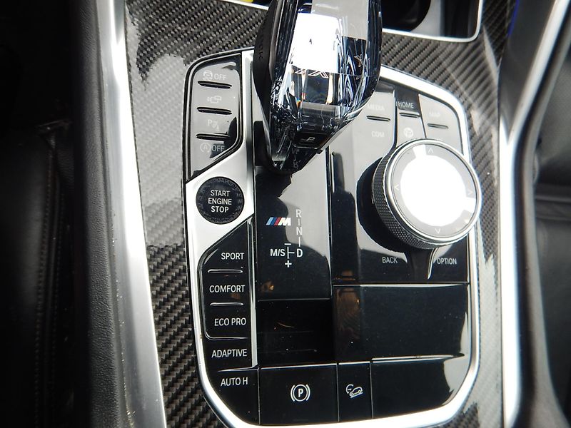 BMW X6 M50D - fotka 25 z 31