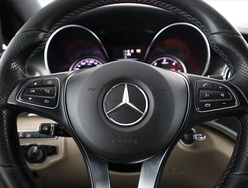 Mercedes-Benz Třídy V (2017) 250 d 4MATIC - fotka 8 z 19
