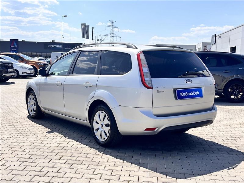 Ford Focus 1,8 TDCi 85kW Ruční ovládání - fotka 3 z 20