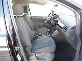 Volkswagen Touran (2022) Highline 1,5 TSI 110kW DSG - náhled 9