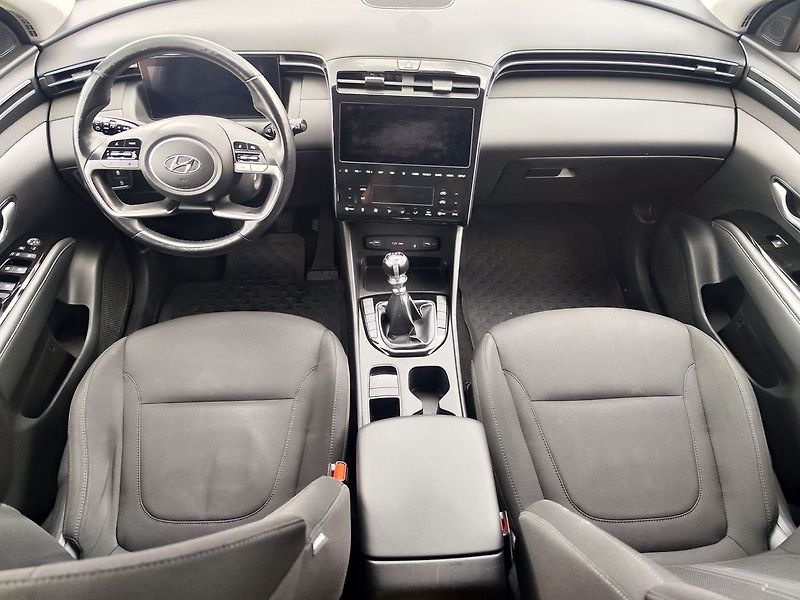 Hyundai Tucson 1.6 T-GDI/110kW Smart Navi 4x4 - fotka 13 z 41