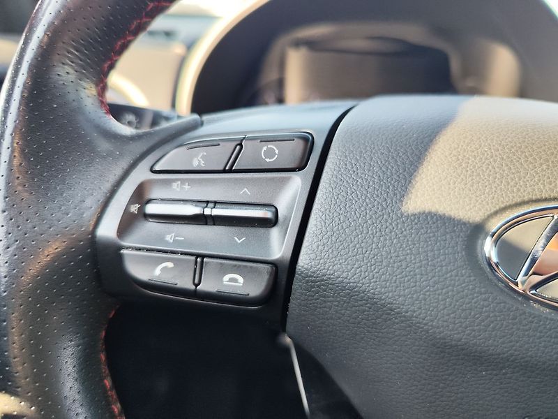 Hyundai Kona 1.0 T-GDI/88kW Premium Red - fotka 24 z 33