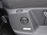 Volkswagen Touran 2,0 TDI DSG R-Line 1.Maj DPH - náhled 17