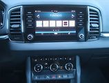 Škoda Karoq (2019) 2.0 TDI - náhled 12