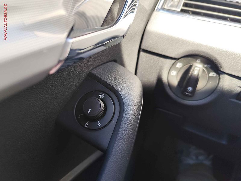 Škoda Octavia (2015) 1.2 TSI, ČR, DSG, AC - fotka 20 z 20