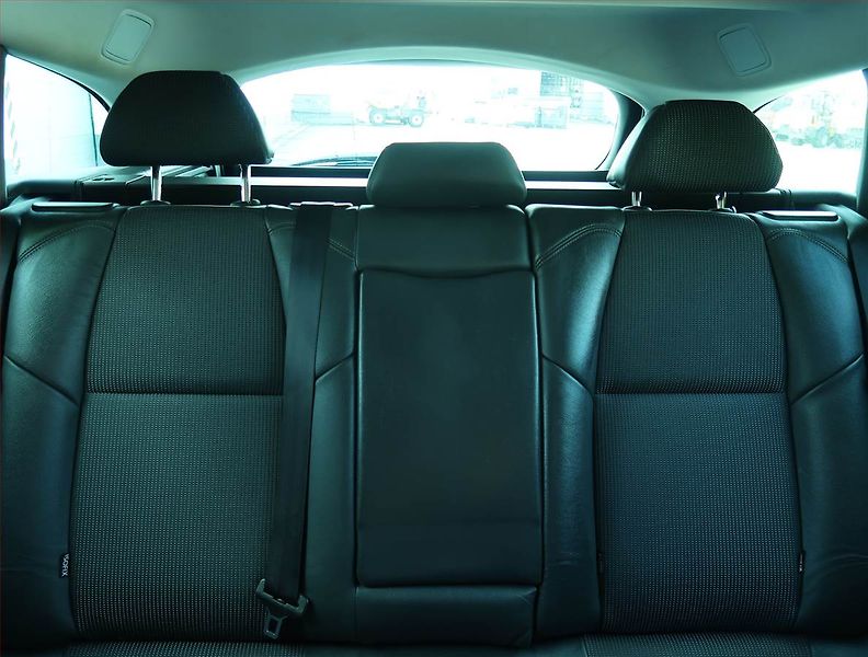 Peugeot 508 (2014) Allure 2.0 HDi, Navi, Tempomat - fotka 10 z 23