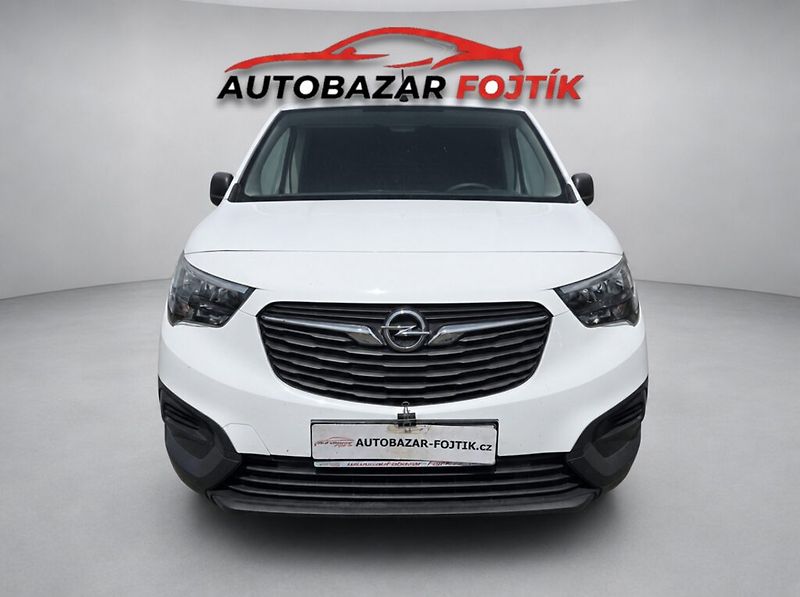 Opel Combo (2020) 1.2 Turbo 81KW L1H1 - fotka 2 z 20