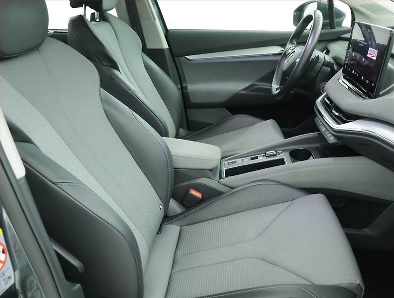 Škoda Enyaq (2021) Suite iV 80 (82 kWh), SoH 93% - fotka 9 z 23
