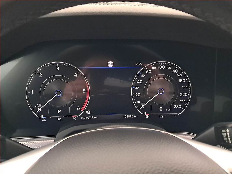 Volkswagen Touareg (2019) 3.0 TDI - fotka 11 z 21