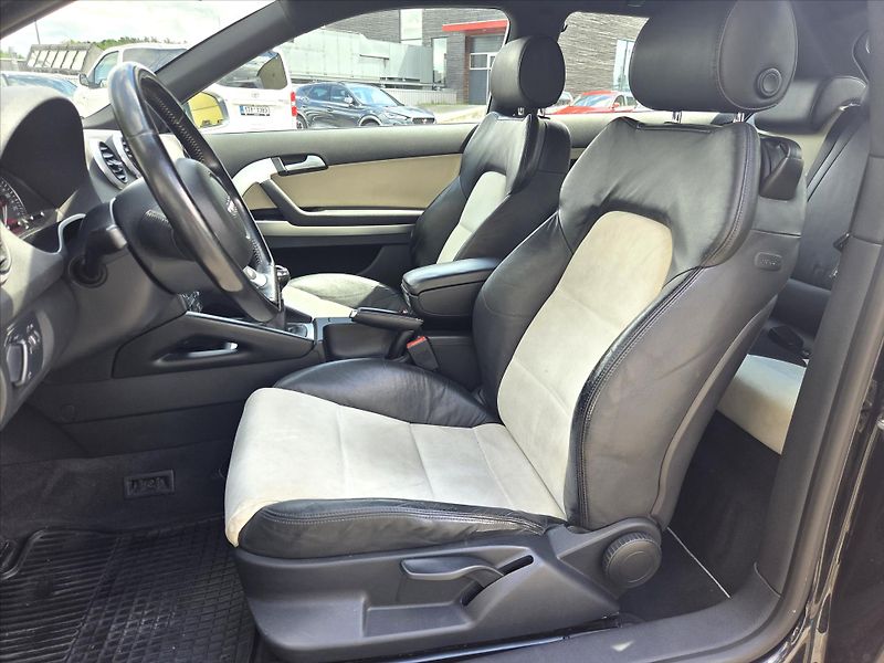 Audi S3 2,0 TFSi 195kW Quattro  6M/T Q - fotka 7 z 15