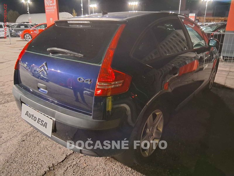 Citroën C4 (2007) 1.4i 16V, 2.maj, AC, temp - fotka 2 z 3