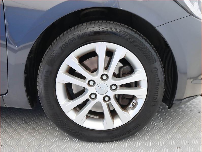 Kia Ceed (2013) Gold 1.6 GDI, Automat - fotka 15 z 19