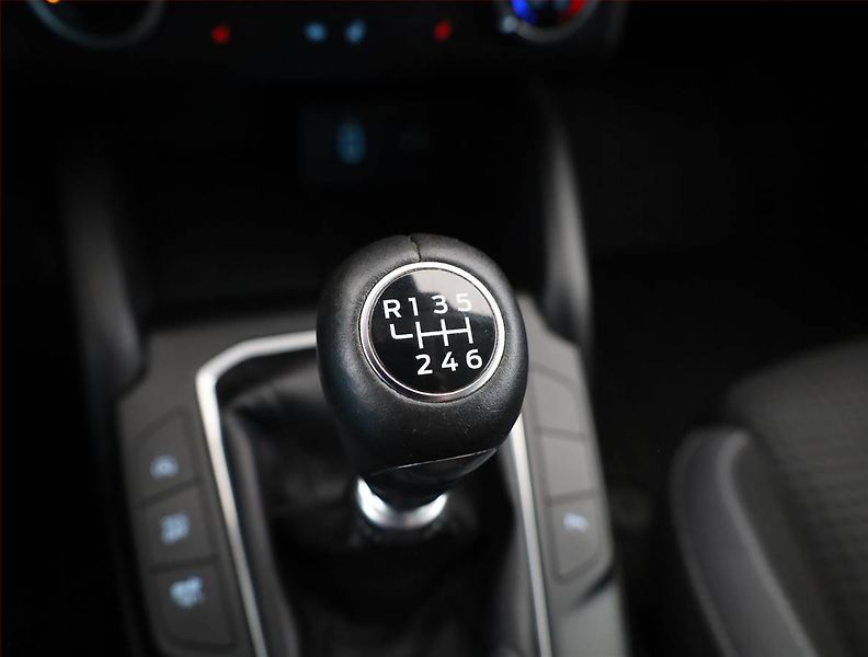 Ford Focus (2020) 1.5 EcoBlue, Tempomat - fotka 15 z 21