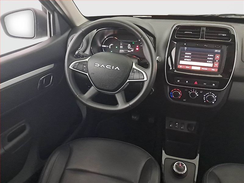 Dacia Spring (2024) Electric 45 (27 kWh), SoH 93% - fotka 7 z 19