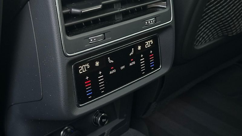 Audi SQ8 4,0 TDI  ČR - fotka 16 z 25