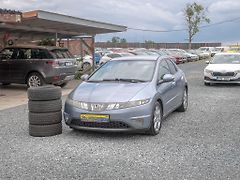 Honda Civic (2006) ČR 2.2D 103KW – 2x PNEU - fotografie inzerátu