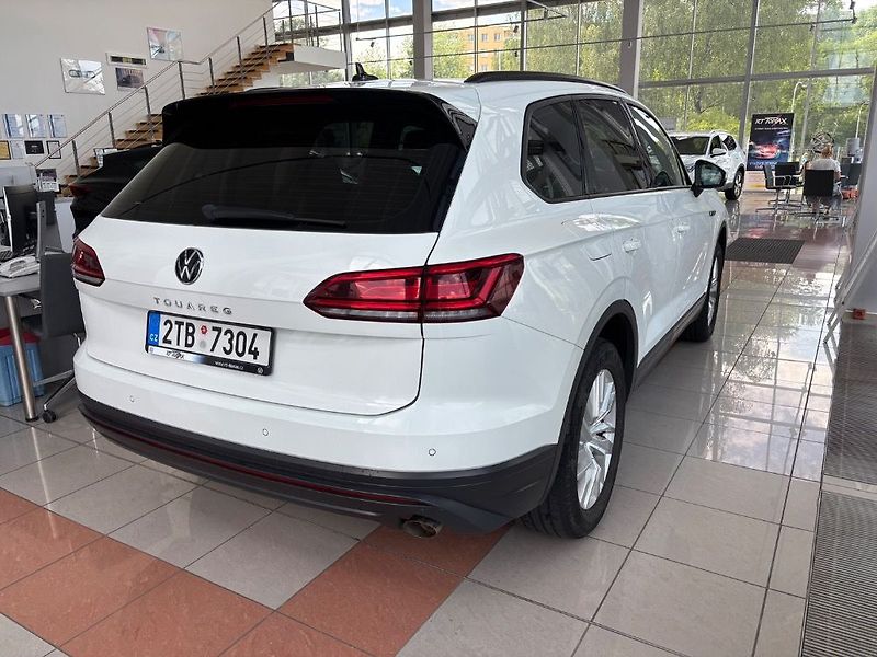 Volkswagen Touareg 3.0 TDI 170kW Tiptronic - fotka 4 z 17