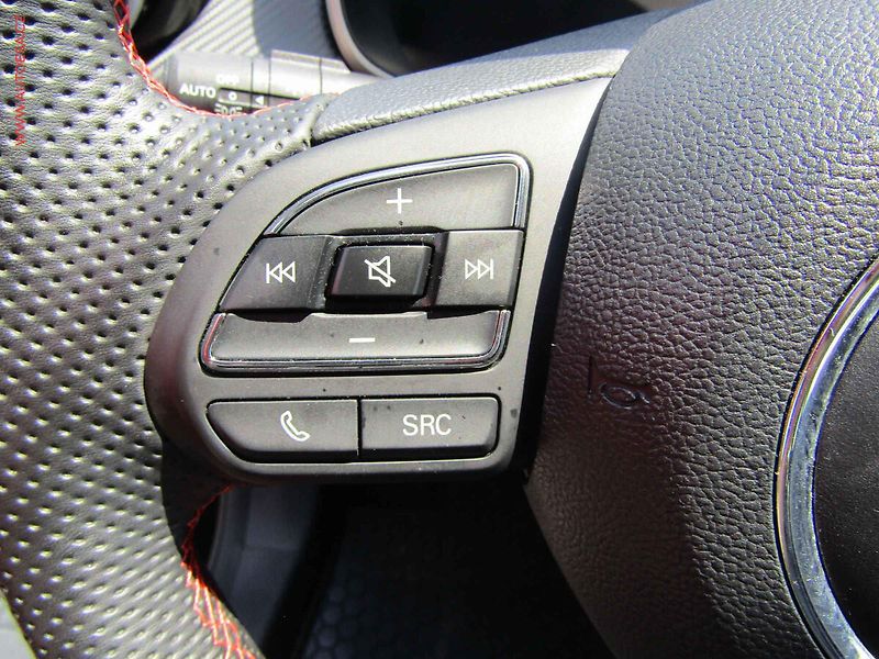 MG ZS (2024) 1.5DVVT, ČR, servis.kniha - fotka 17 z 18
