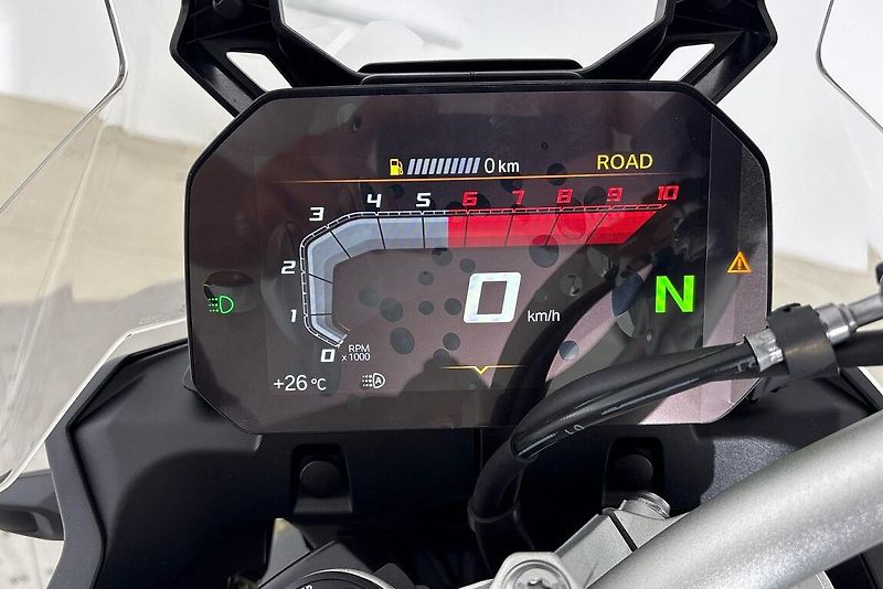 BMW F 900 GS - fotka 12 z 13